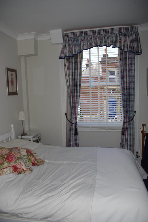 Bed and Breakfast Westbourne House Cowes à Cowes  Chambre photo